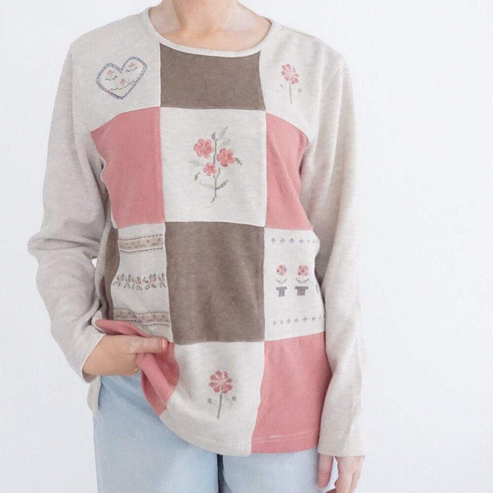 Vintage Alfred Dunner Beige Pink Floral Patchwork Cottage Knit Crewneck M